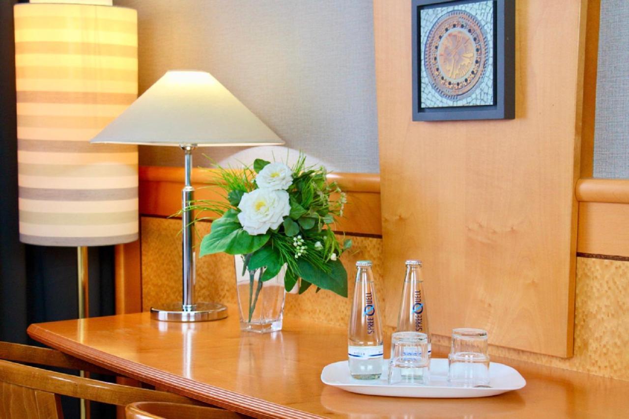 Parkhotel Viktoria Velten Luaran gambar